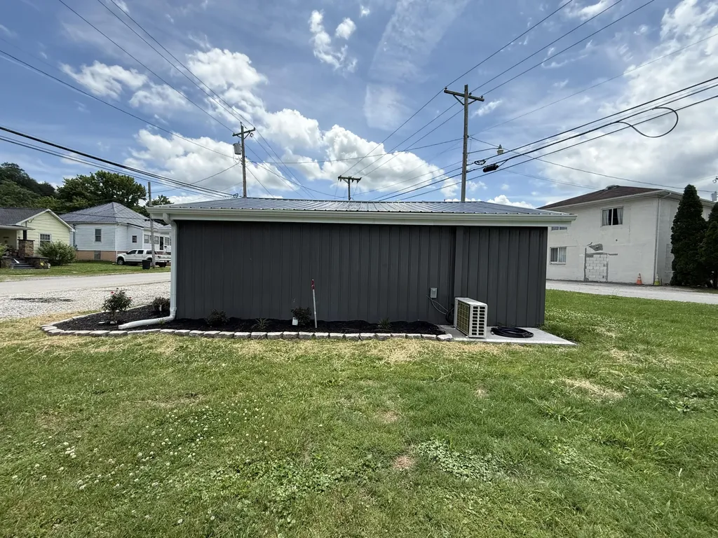 161 S Allison Avenue Barbourville KY 40906