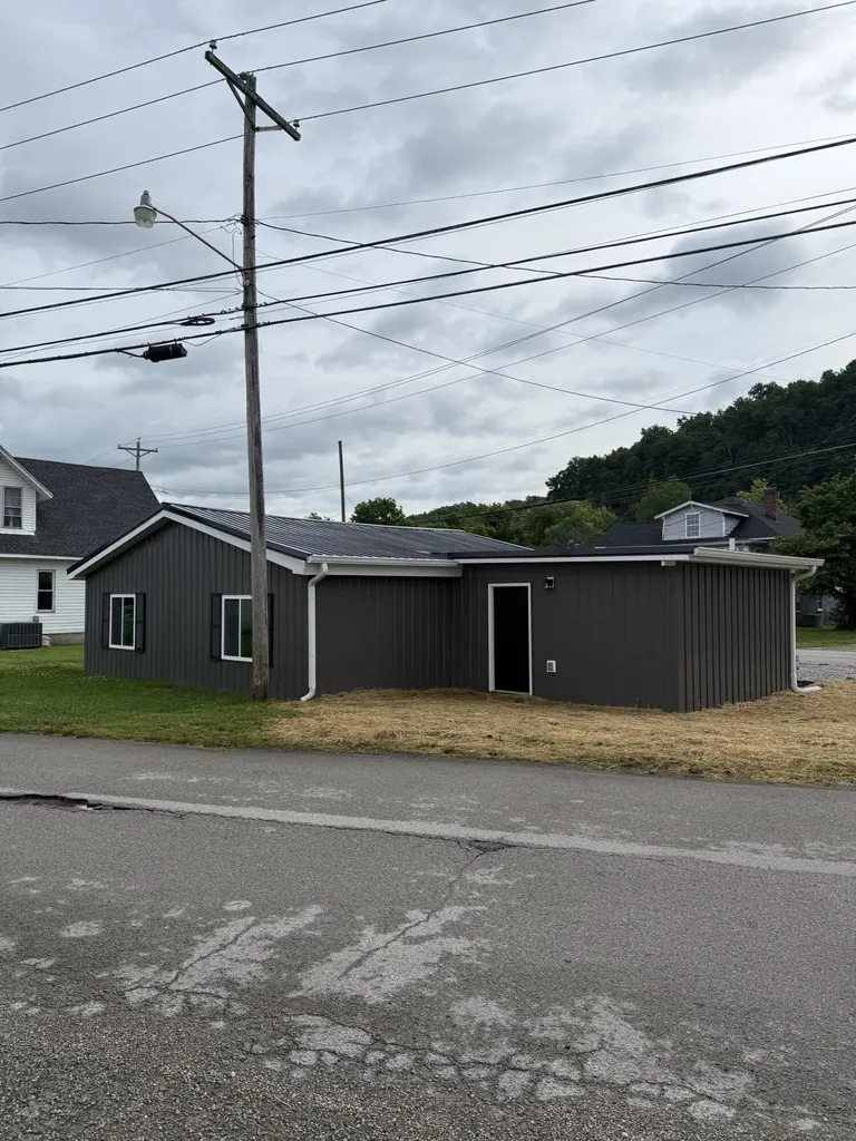 161 S Allison Avenue Barbourville KY 40906