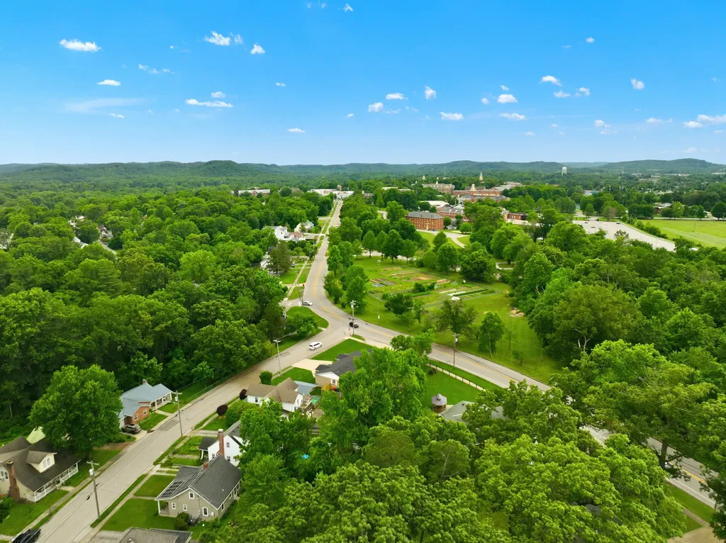 105 Lorraine Court Berea KY 40403