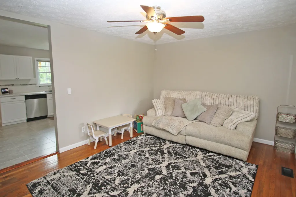 1260 Hialeiah Court Lexington KY 40517