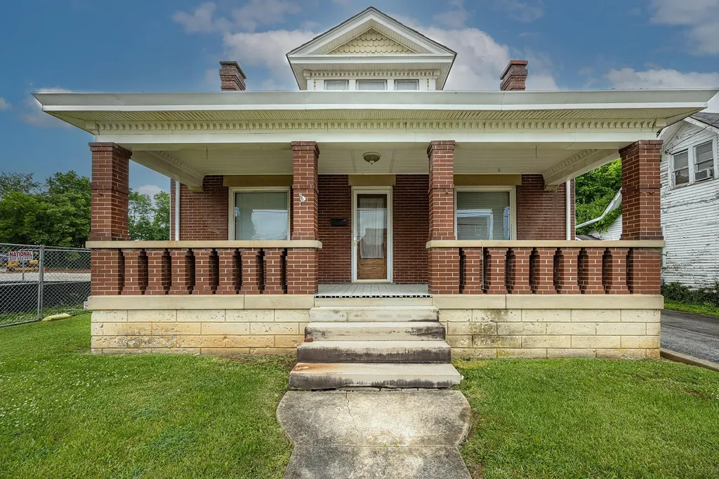 1515 Main Street Paris KY 40361