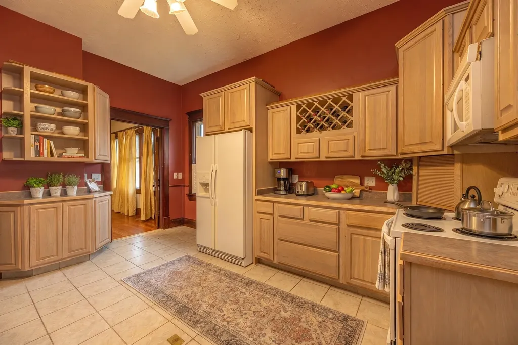 1515 Main Street Paris KY 40361