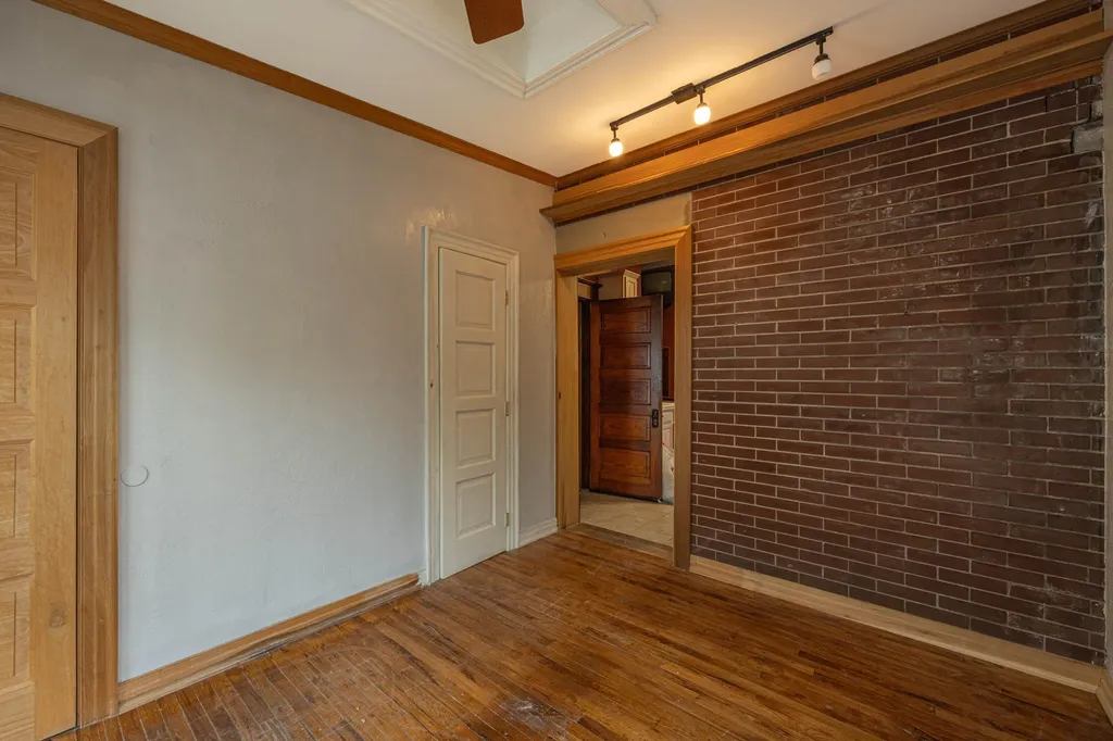 1515 Main Street Paris KY 40361