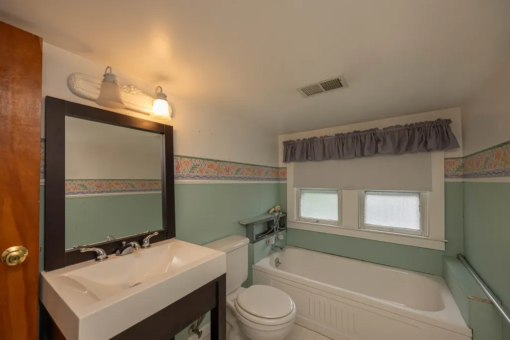 1515 Main Street Paris KY 40361
