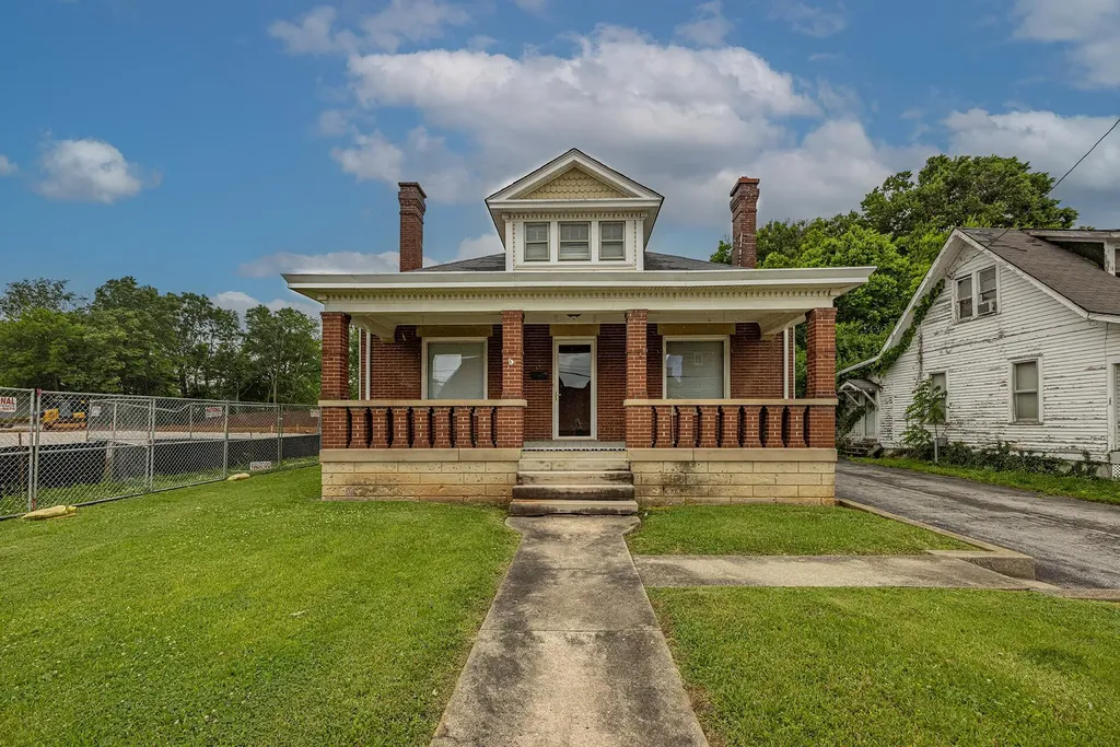 1515 Main Street Paris KY 40361