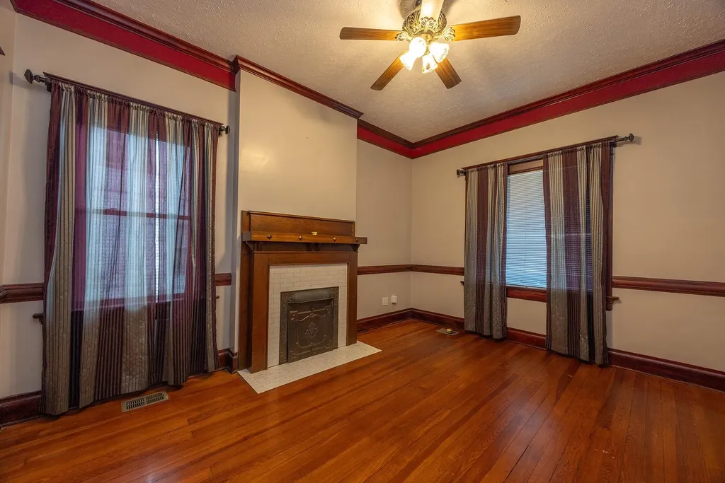1515 Main Street Paris KY 40361