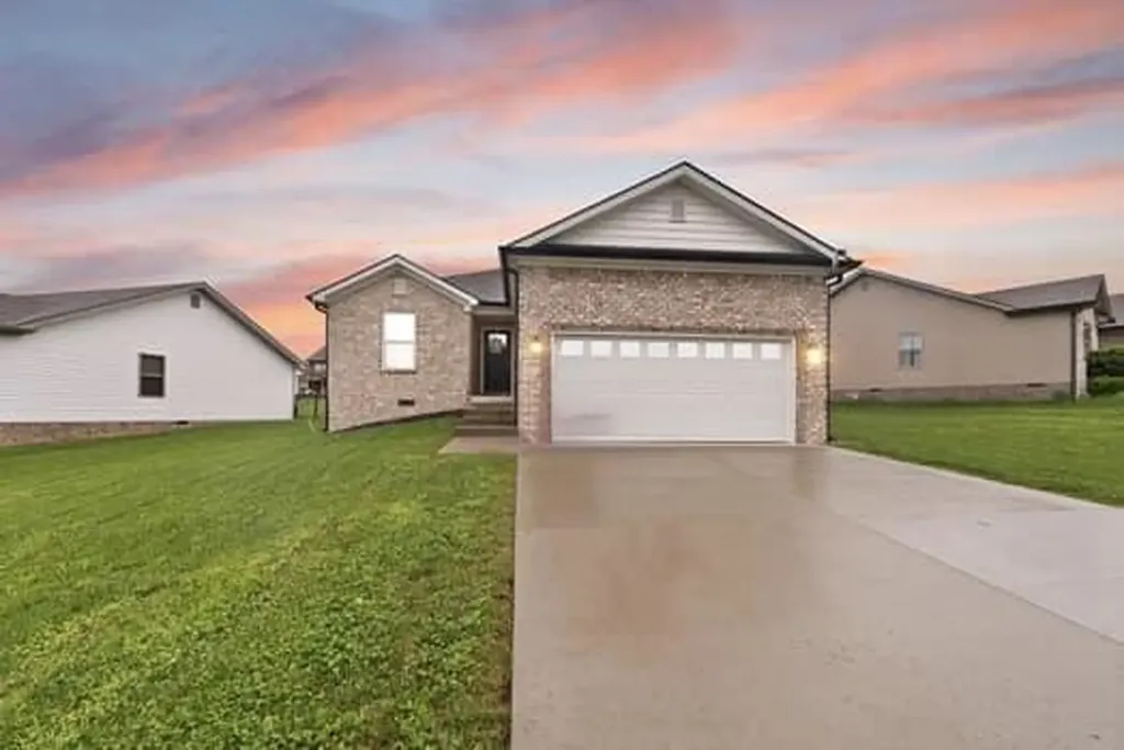 424 Middle Creek Way Berea KY 40403