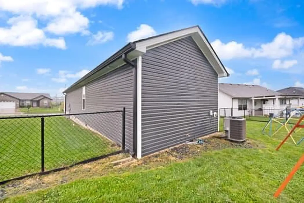 424 Middle Creek Way Berea KY 40403