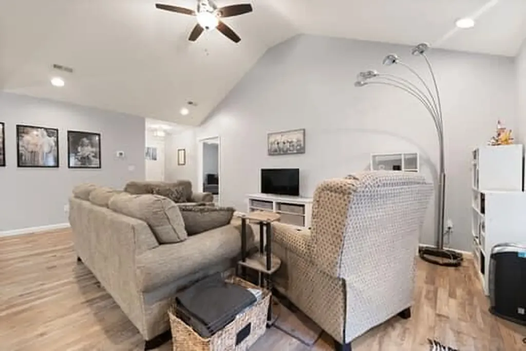 424 Middle Creek Way Berea KY 40403