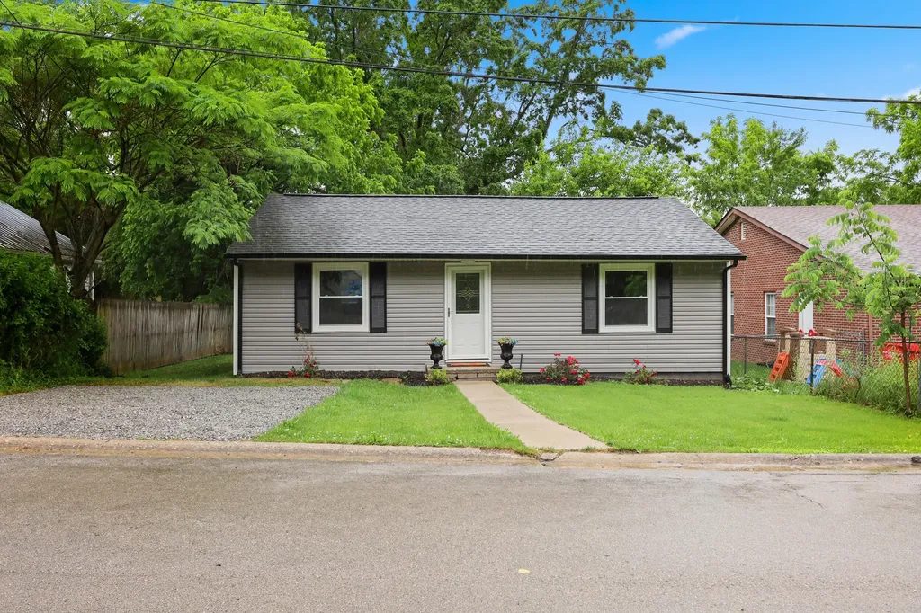 79 Central Avenue Berea KY 40403