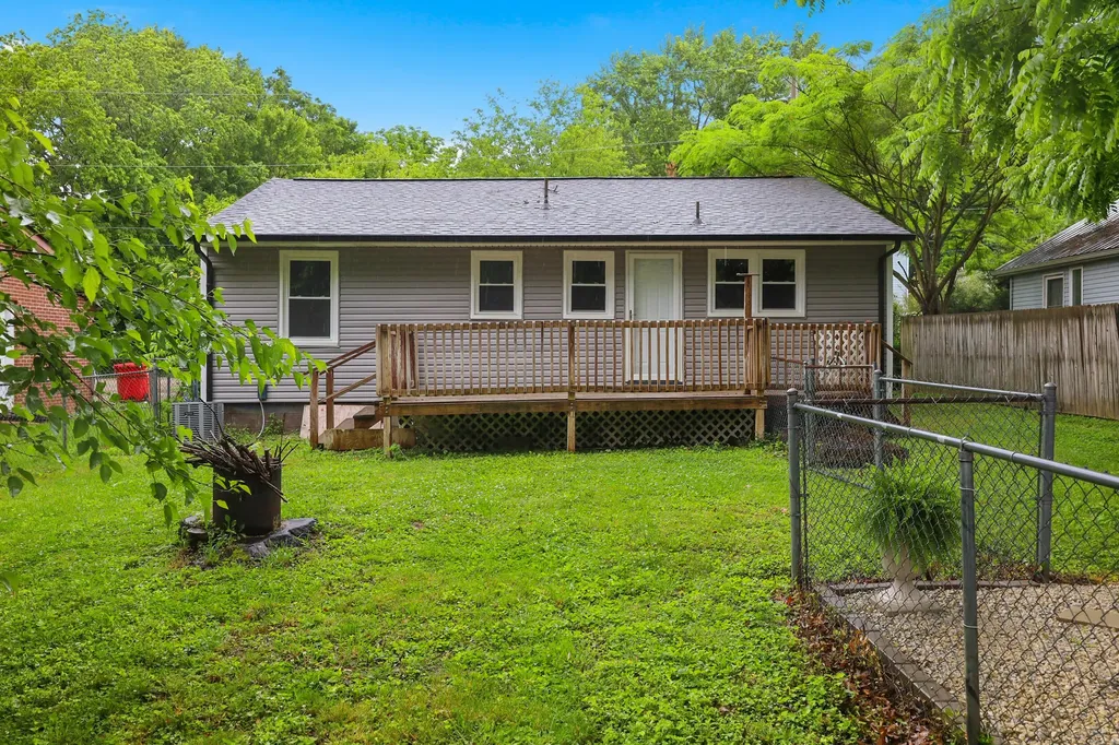 79 Central Avenue Berea KY 40403