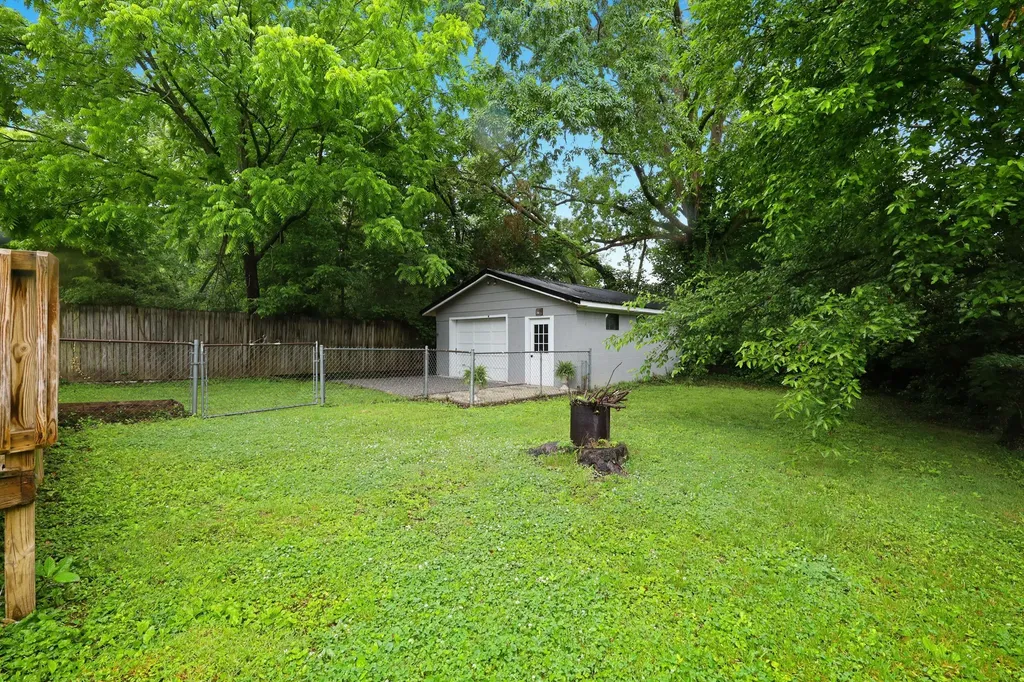 79 Central Avenue Berea KY 40403