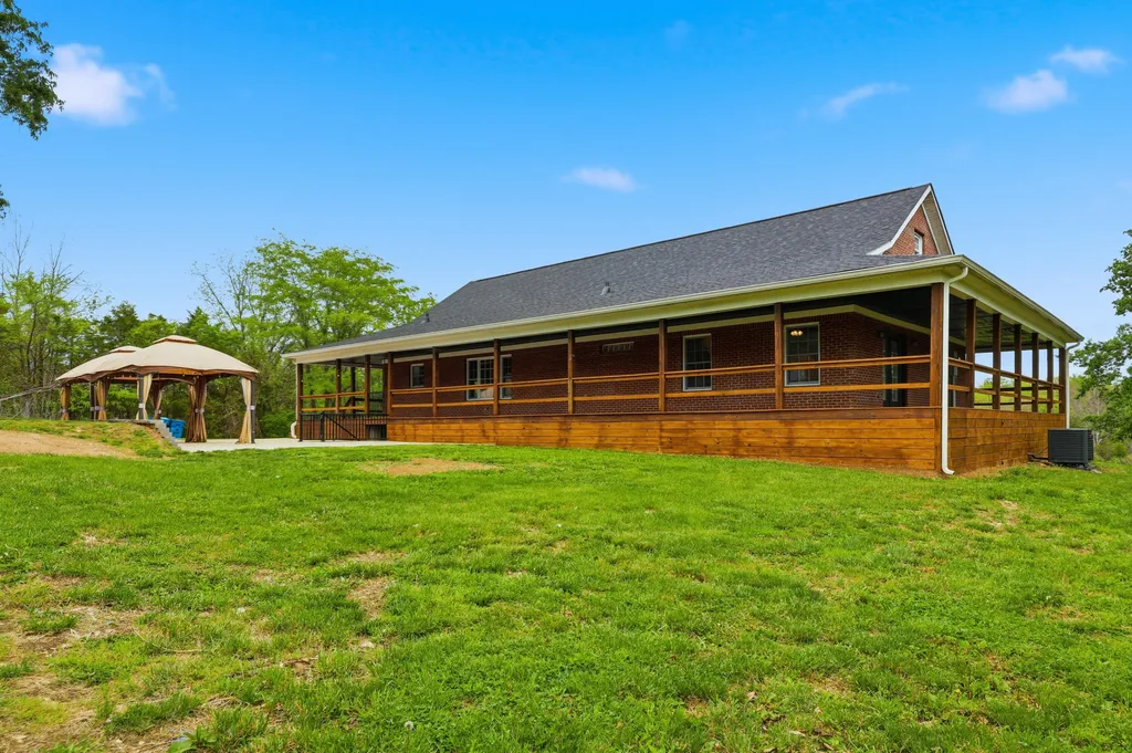 1380 Rice Road Lawrenceburg KY 40342