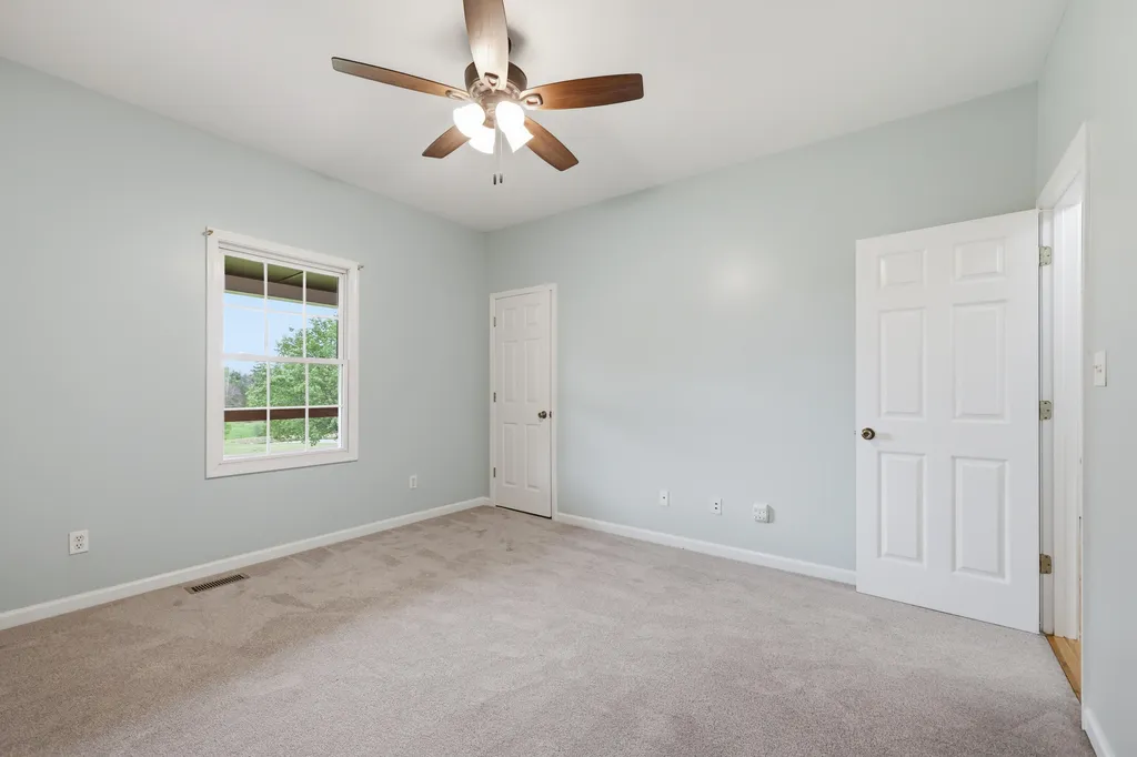 1380 Rice Road Lawrenceburg KY 40342