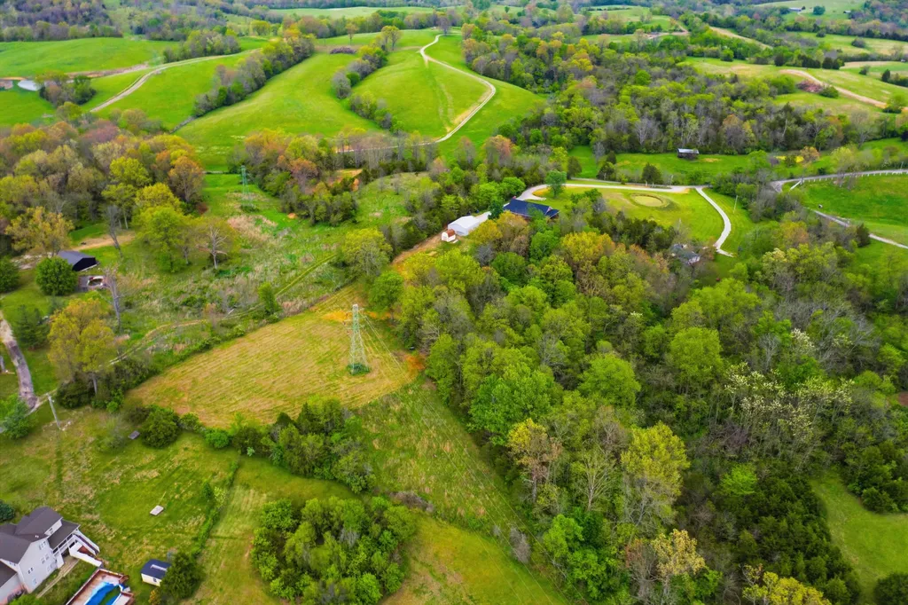 1380 Rice Road Lawrenceburg KY 40342