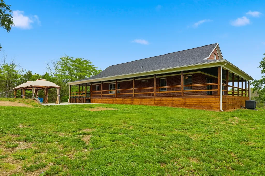 1380 Rice Road Lawrenceburg KY 40342