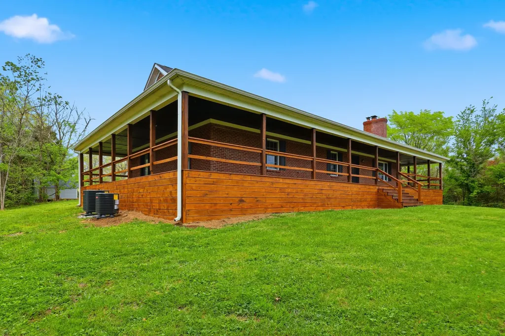 1380 Rice Road Lawrenceburg KY 40342