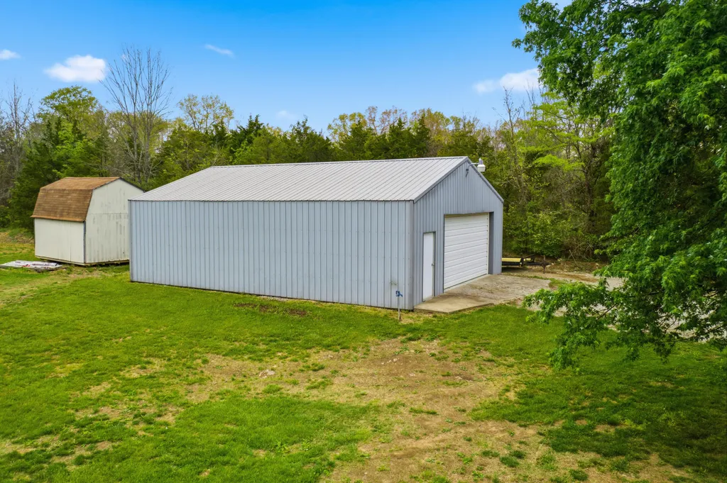 1380 Rice Road Lawrenceburg KY 40342