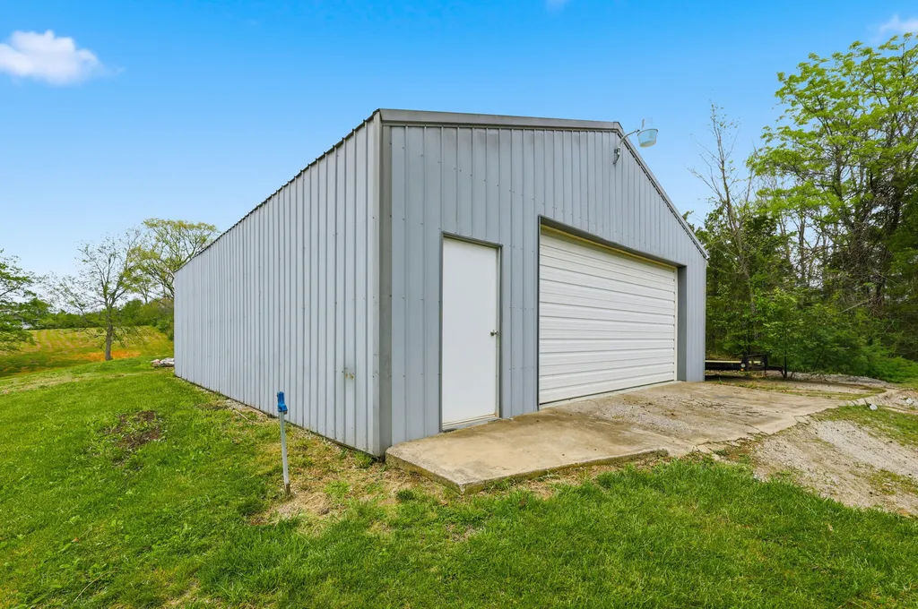 1380 Rice Road Lawrenceburg KY 40342