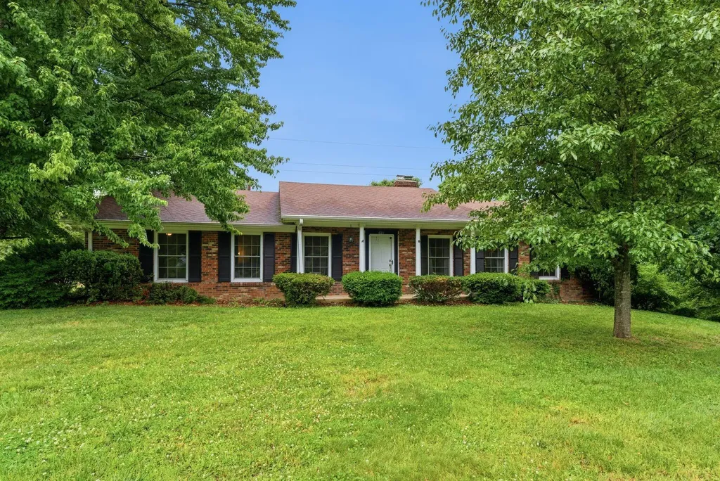 601 S Dogwood Drive Berea KY 40403