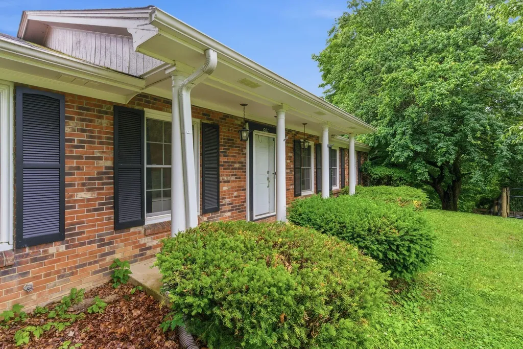 601 S Dogwood Drive Berea KY 40403