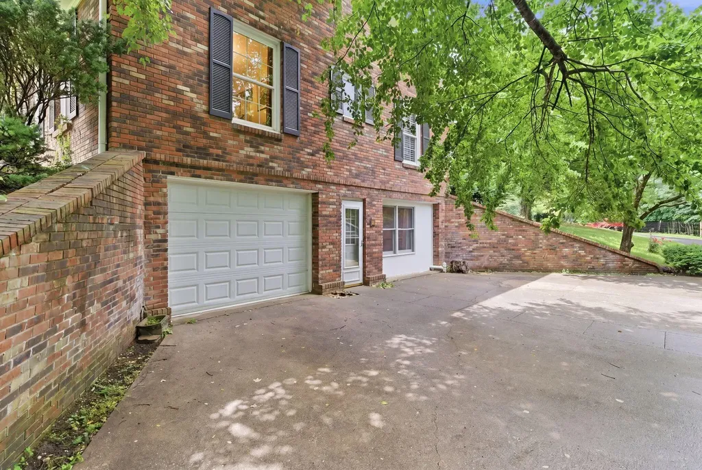 601 S Dogwood Drive Berea KY 40403