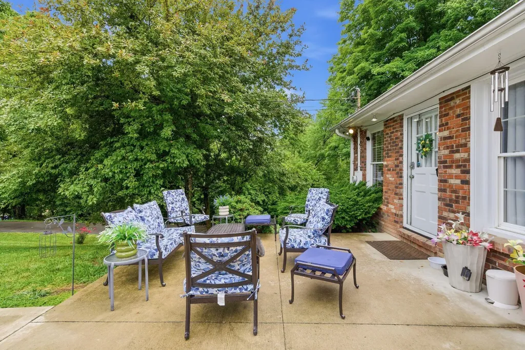 601 S Dogwood Drive Berea KY 40403