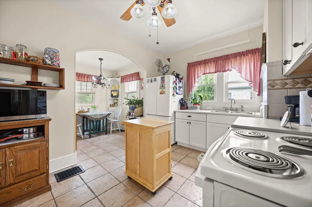 203 Wall Street Columbia KY 42728