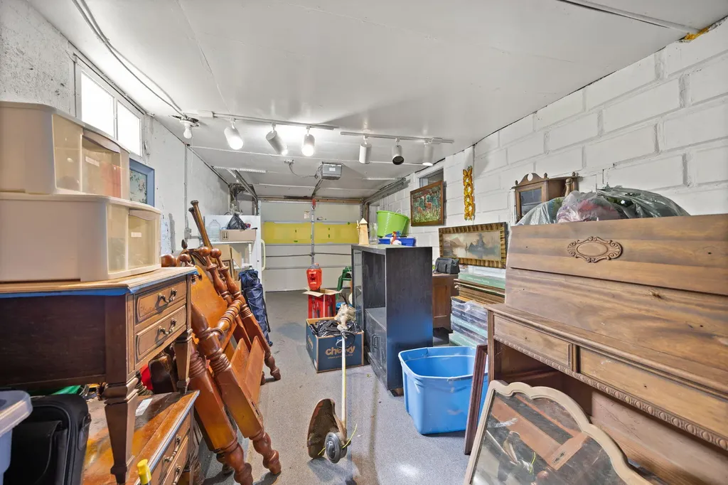 203 Wall Street Columbia KY 42728