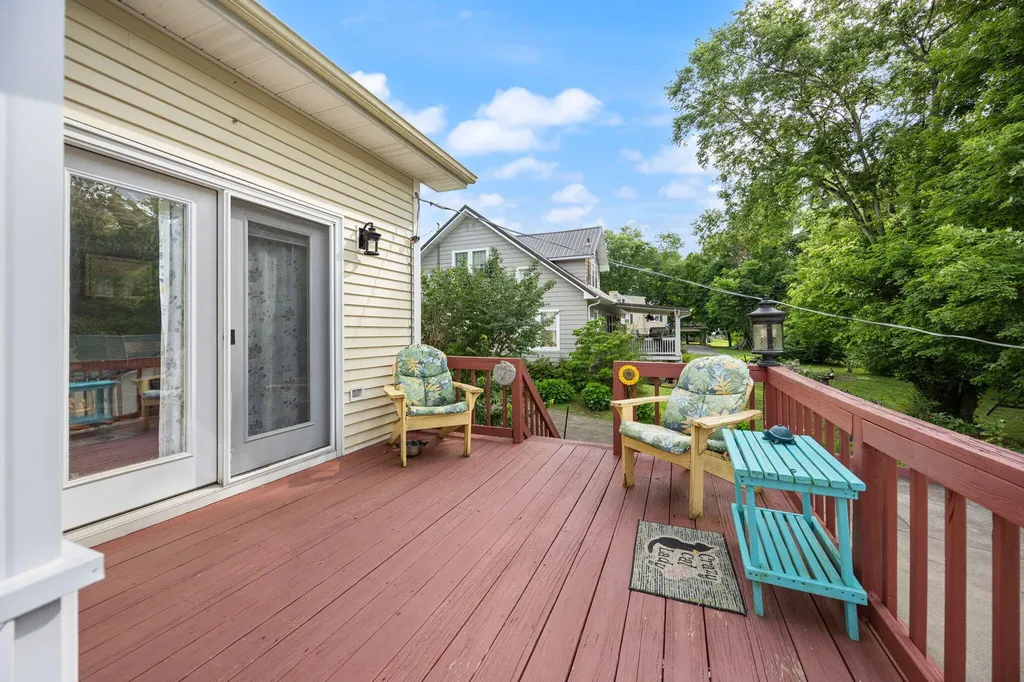 203 Wall Street Columbia KY 42728