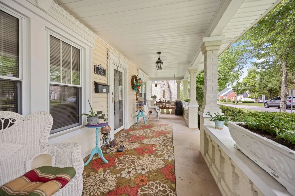 203 Wall Street Columbia KY 42728