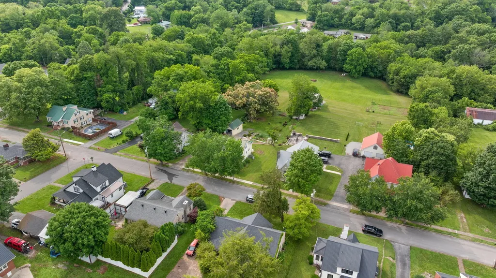 203 Wall Street Columbia KY 42728