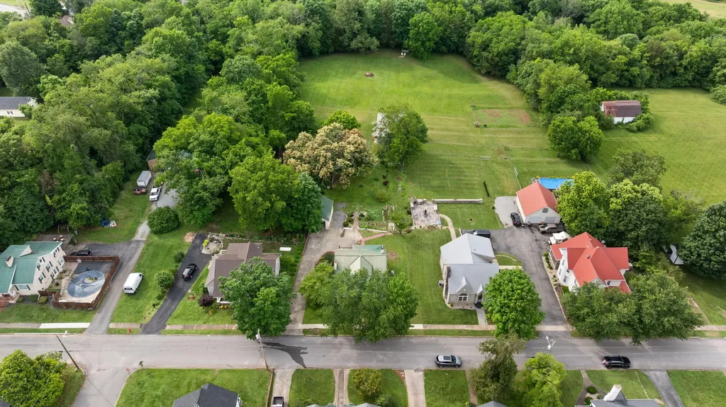 203 Wall Street Columbia KY 42728