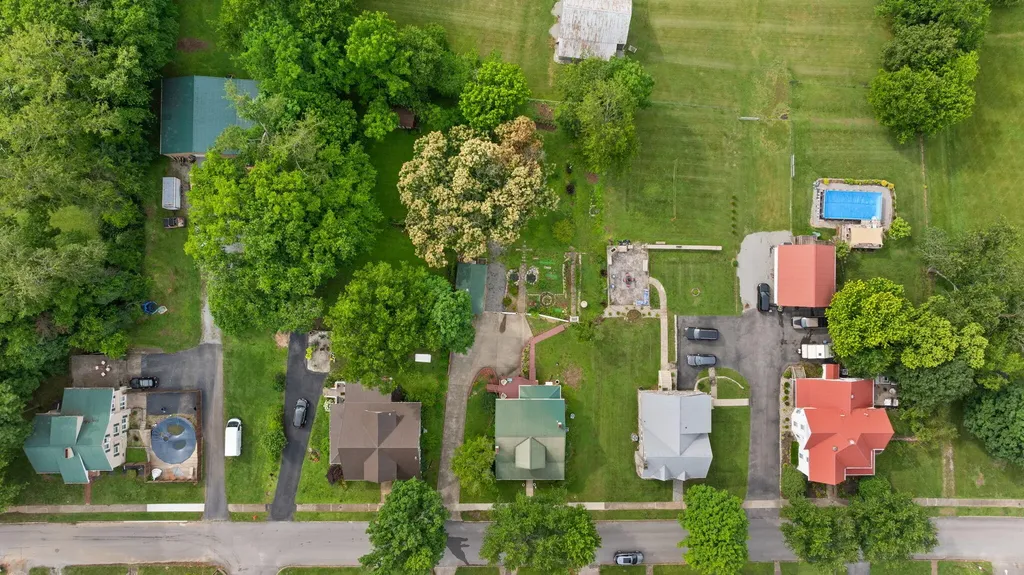 203 Wall Street Columbia KY 42728
