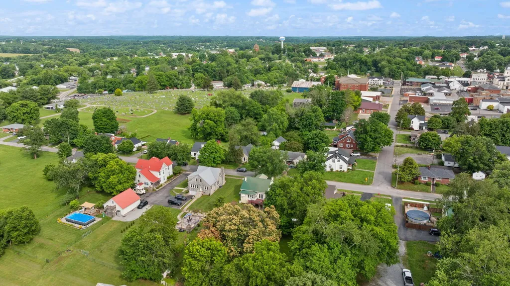 203 Wall Street Columbia KY 42728