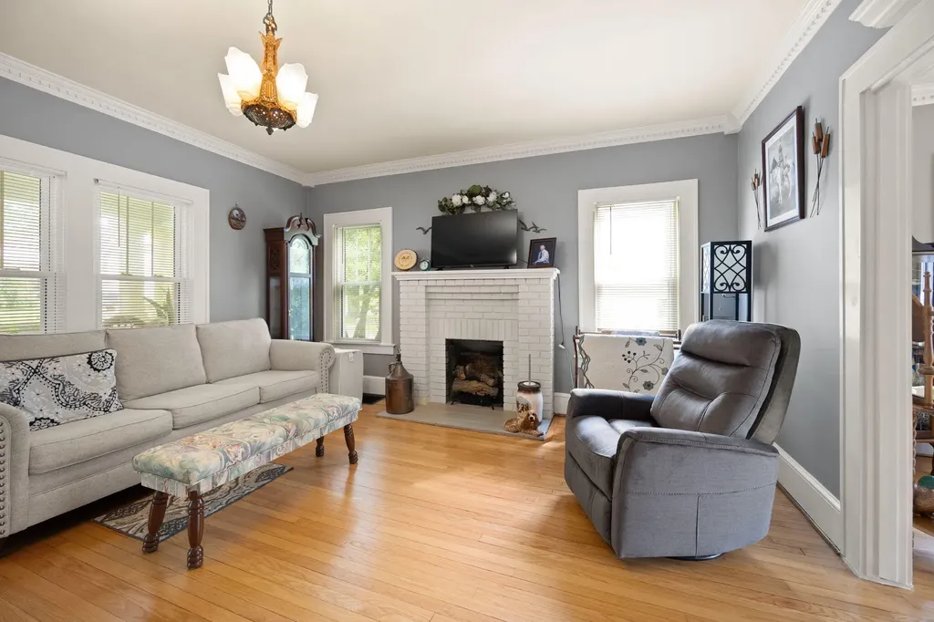 203 Wall Street Columbia KY 42728