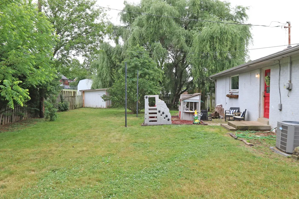 673 Leslie Court Lexington KY 40505