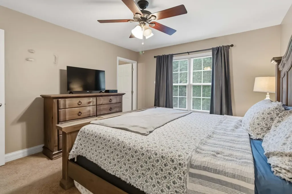953 Lily Road London KY 40744