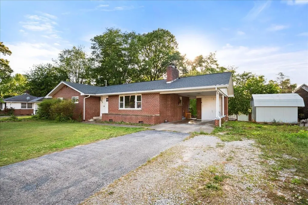 306 Barton Mill Road Corbin KY 40701