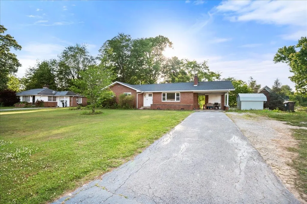306 Barton Mill Road Corbin KY 40701
