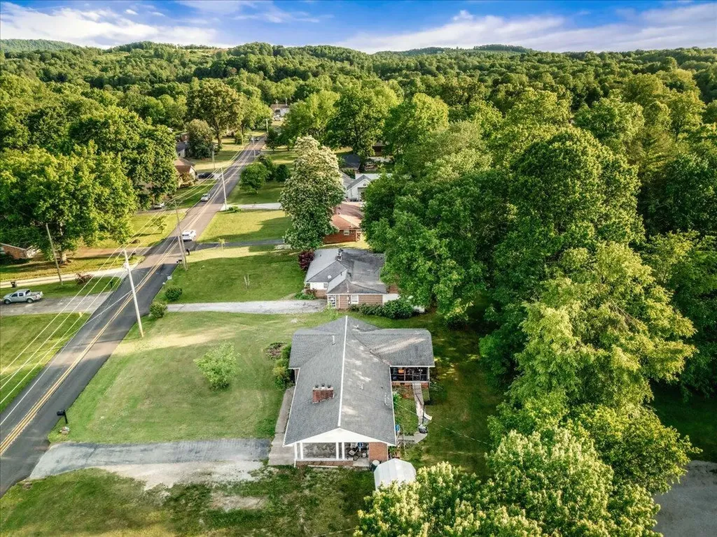 306 Barton Mill Road Corbin KY 40701