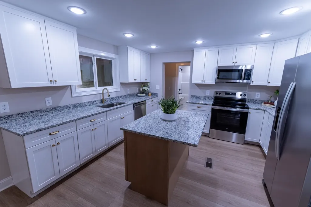 1384 Main Street Mckee KY 40447