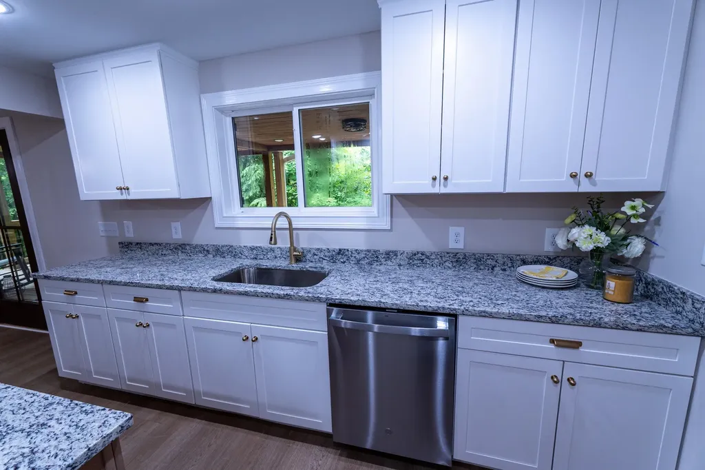 1384 Main Street Mckee KY 40447