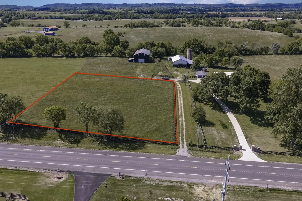 4156 Perryville Road Danville KY 40422