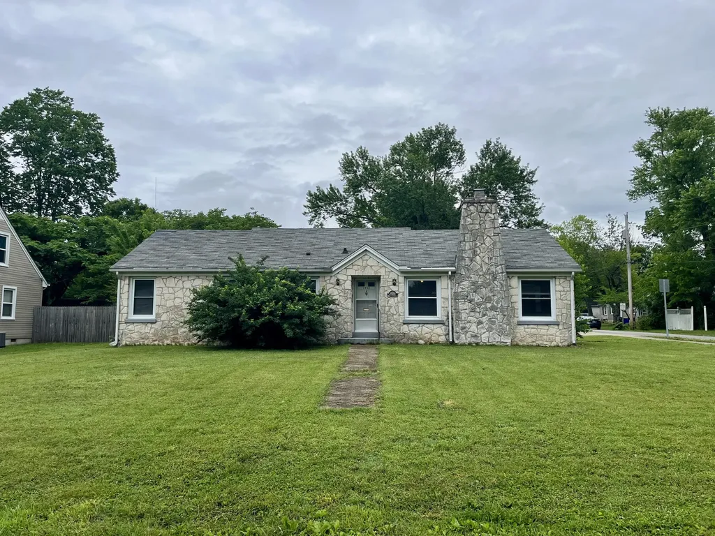 1701 Kenton Street Bowling Green KY 42101