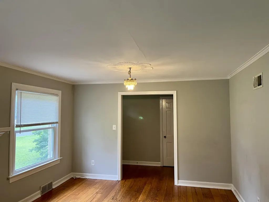1701 Kenton Street Bowling Green KY 42101