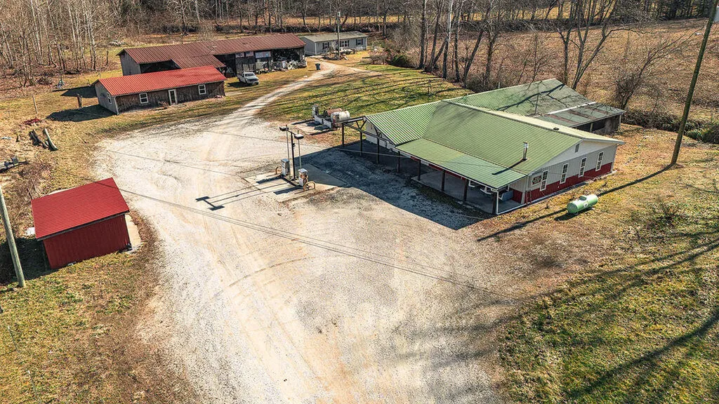 40 Hidden Treasure Lane Vanceburg KY 41179