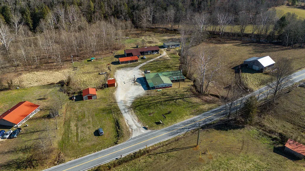 40 Hidden Treasure Lane Vanceburg KY 41179