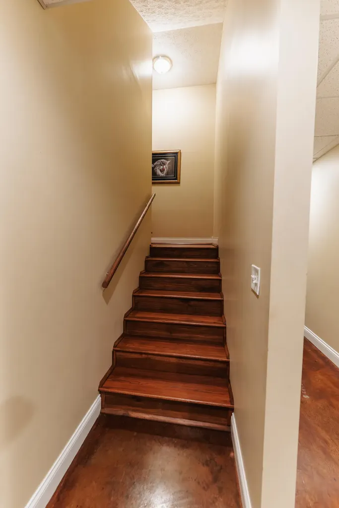444 Sparks Avenue Jamestown KY 42629