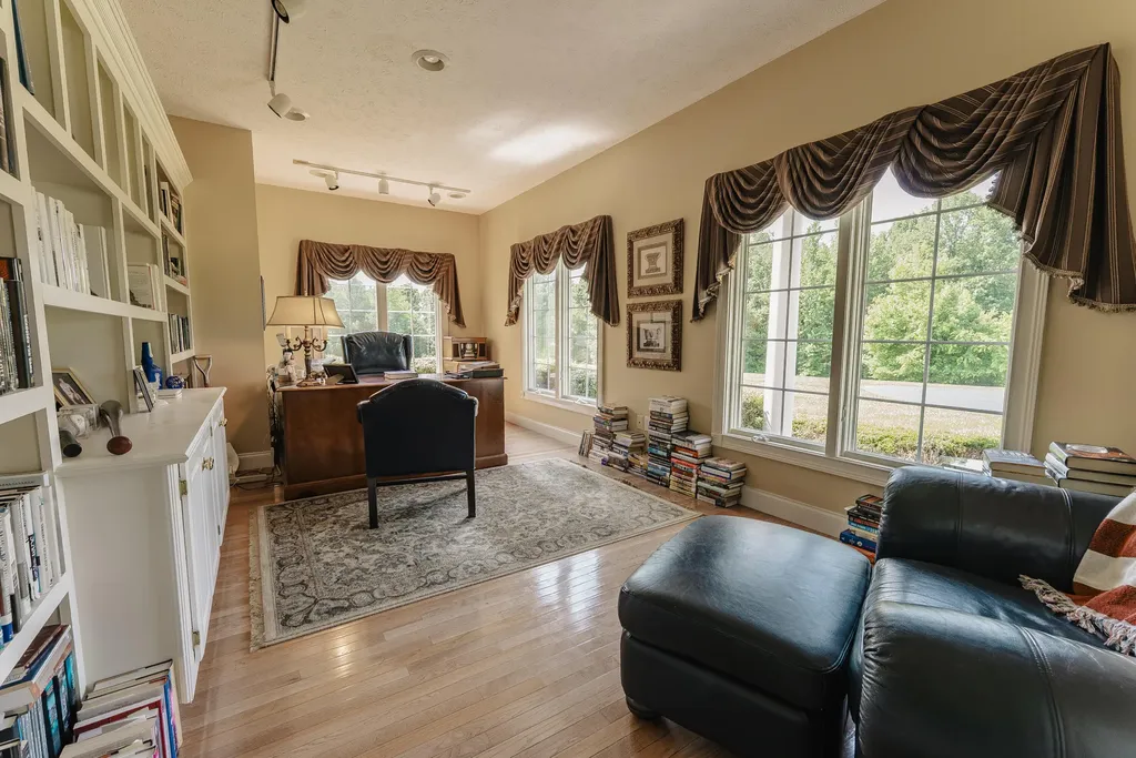 444 Sparks Avenue Jamestown KY 42629